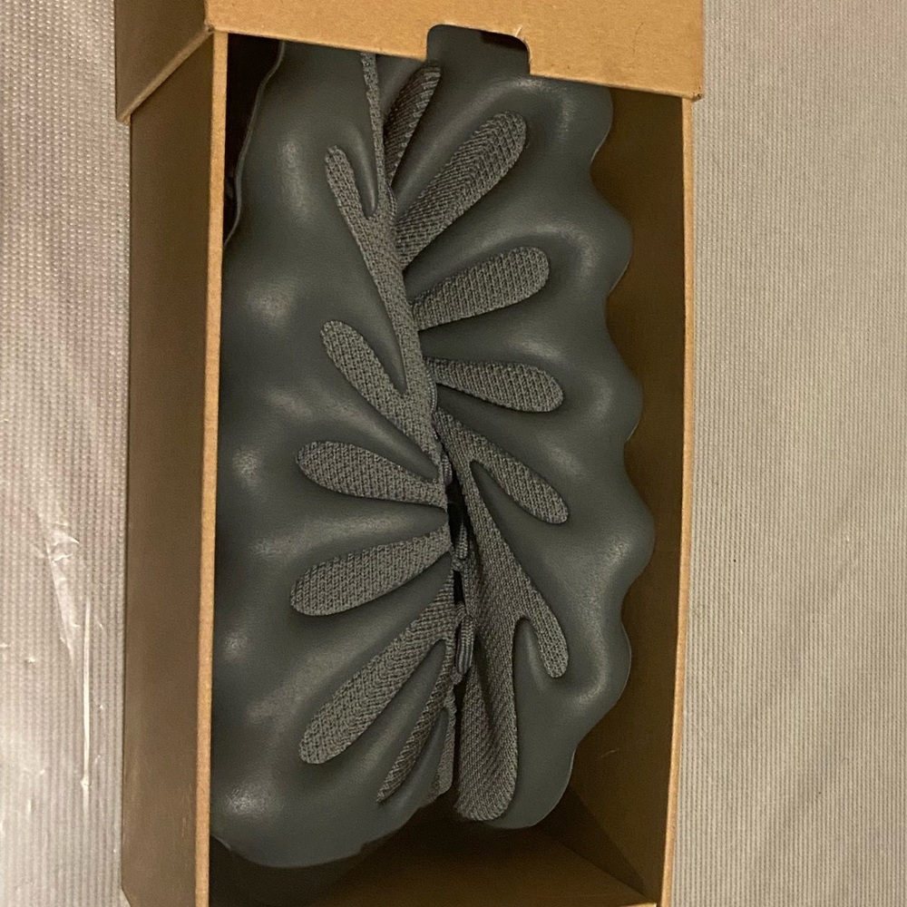 Yeezy 450 shoes